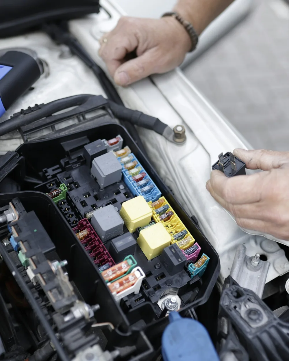 整備の手元(イメージ)